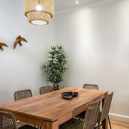 Apartment T2 With Ac And Patio Near Av Da Liberdade