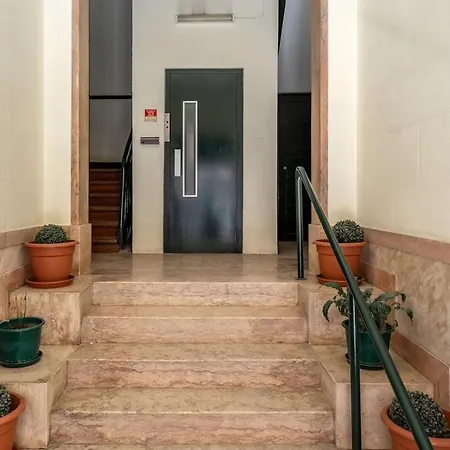 T2 With Ac And Patio Near Av Da Liberdade Apartment *