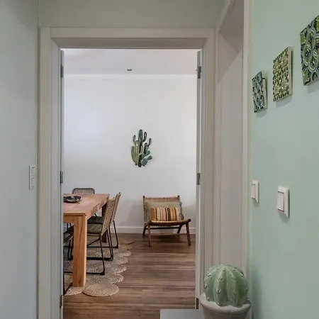 T2 With Ac And Patio Near Av Da Liberdade Apartment *