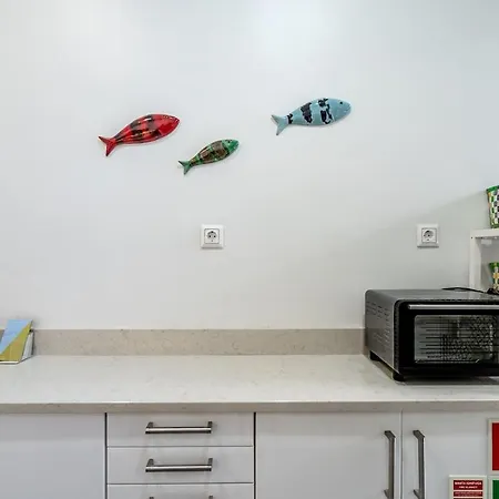 Apartment T2 With Ac And Patio Near Av Da Liberdade Lisbon