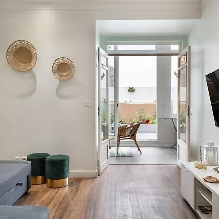 T2 With Ac And Patio Near Av Da Liberdade Apartment