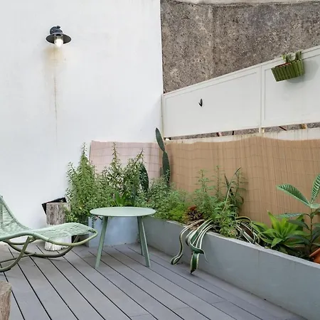 T2 With Ac And Patio Near Av Da Liberdade By Lisbeyond Lisbon